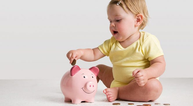 Combien coûte un bébé chaque mois ?
